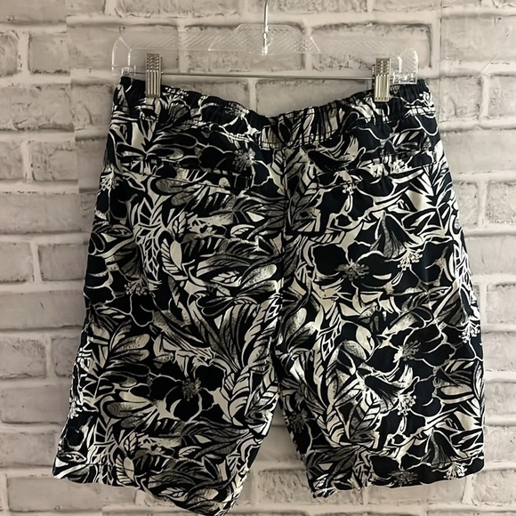 Brooklyn Calling by Aeropostale | Men's Floral Print Jogger shorts, swim shorts - Picture 5 of 6